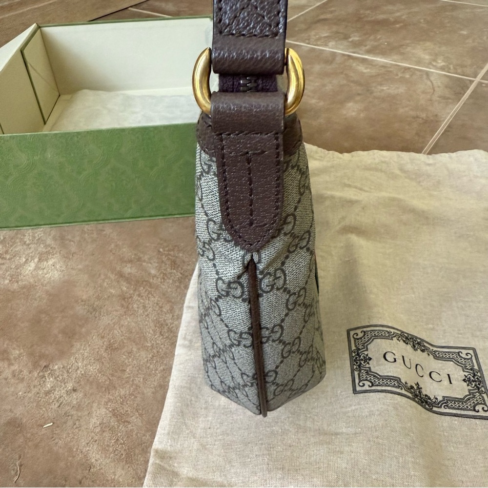 Gucci Ophidia Medium Shoulder Bag - Picture 8 of 13